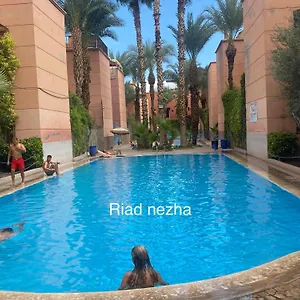 Nezha Avec Jacuzzi Et 3 Piscines Au Coeur De Marrakesh